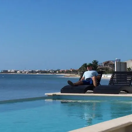 Condominios Lindos
